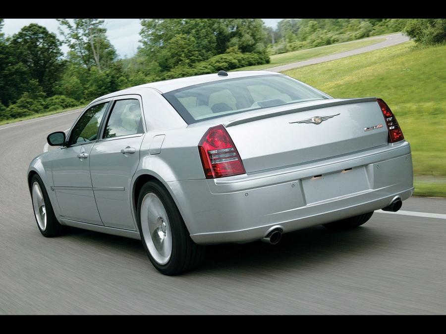  Chrysler 300C SRT8 2004 года  (EU) (фото 44 из 47)